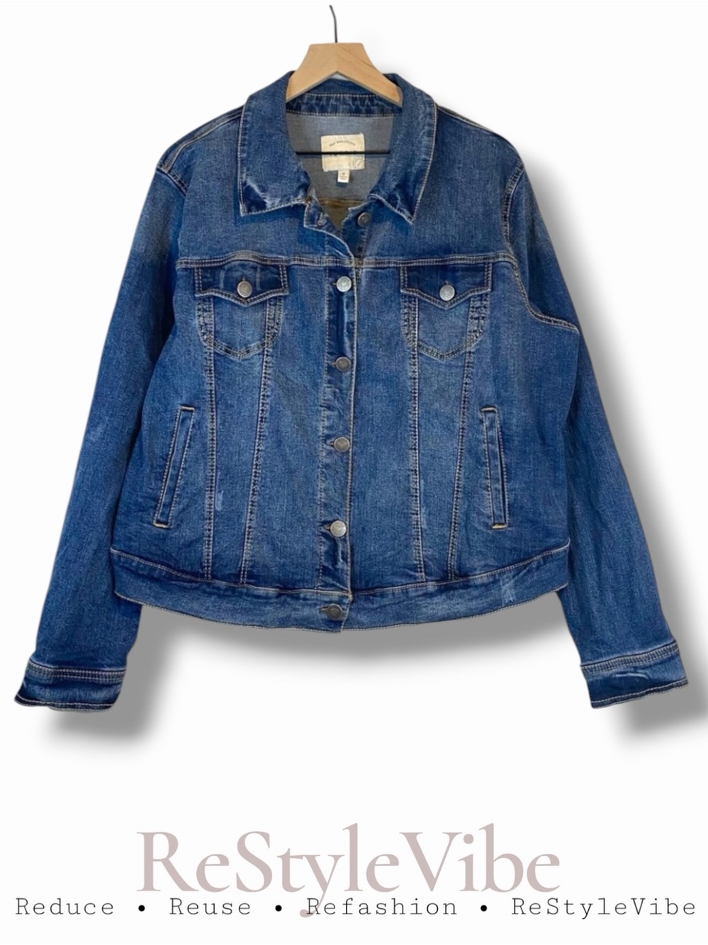 TORRID Women’s Size 2 2X 18-20 Denim Jean Jacket Coat Stretch EUC Trucker
